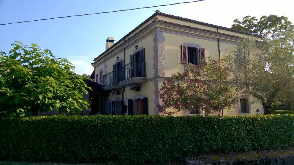 Agriturismo Za Beata Bed & Breakfast Penna Sant'Andrea Luaran gambar