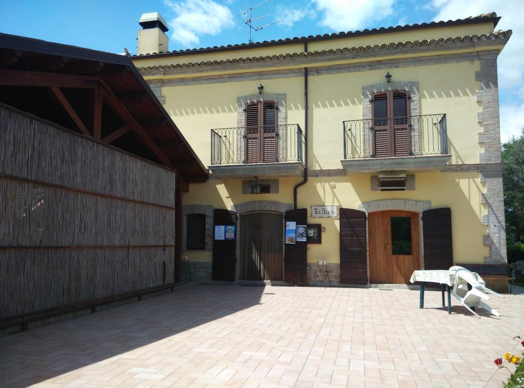 Agriturismo Za Beata Bed & Breakfast Penna Sant'Andrea Luaran gambar
